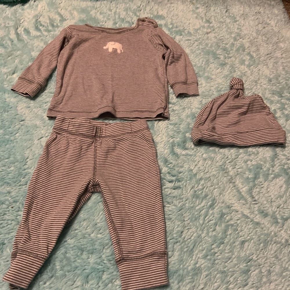 Boys outfits 6 months (3 items)